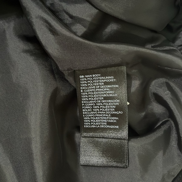 The North Face Black men’s Outdoor Jacket - Picture 9 of 11